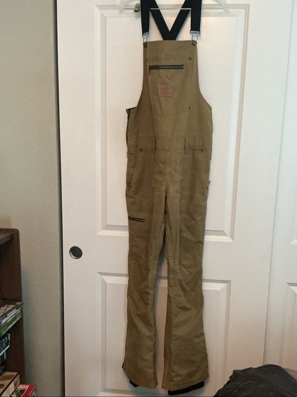 DC Olive Tan Bootcut Utility ski/snowboard pants